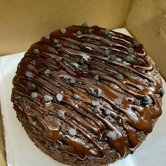 Chocolate Fudge Cake (1 pound) in Sheikhupura at Kanak TSM